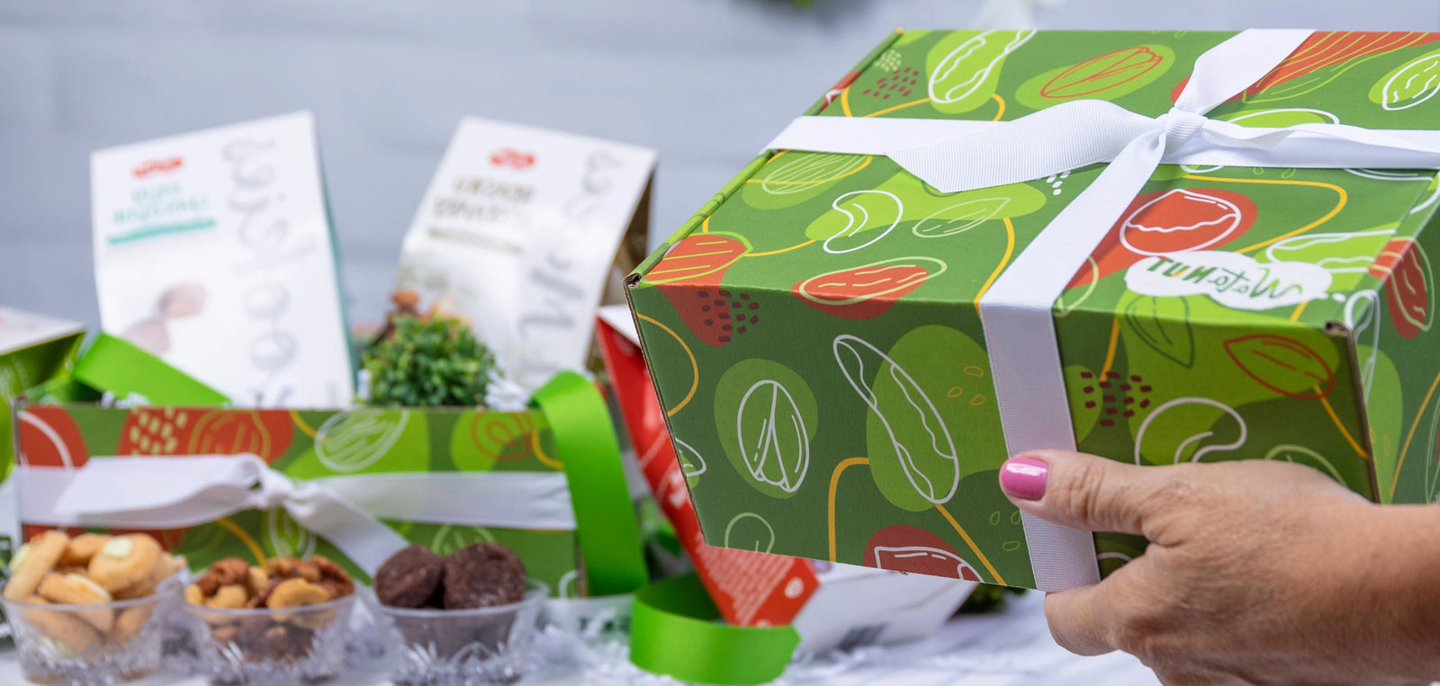 Tasteful impressions with Custom Corporate gifts