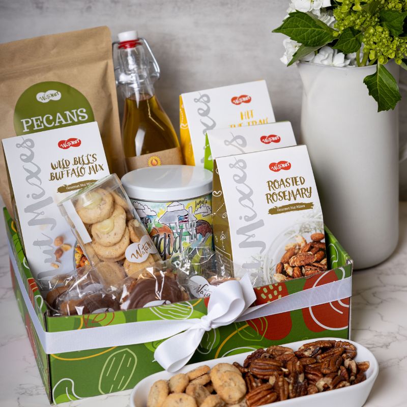 Deluxe Gourmet Nut & Cookie Gift Basket